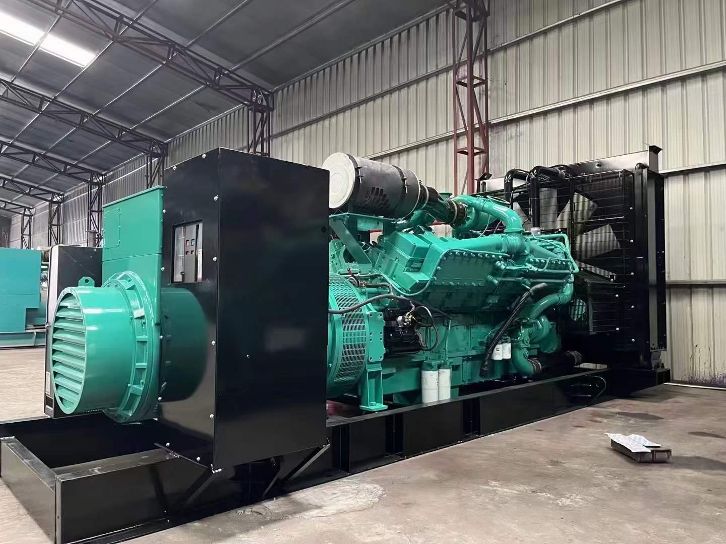 晋源如何降低 800kW 柴油发电机输出电流的波动？